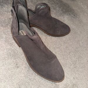 Steve Madden Women’s Gray Suede Shoes